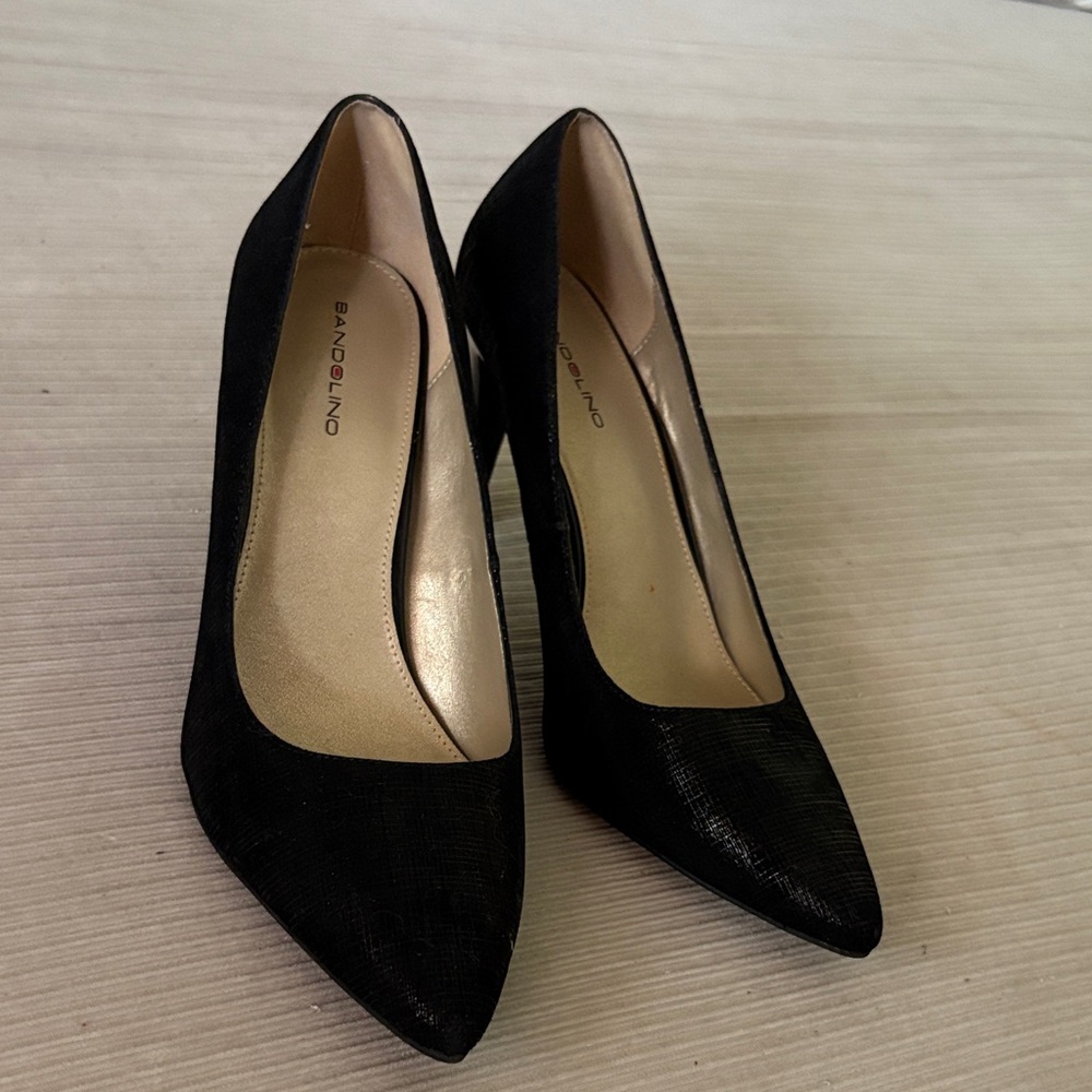 Bandolino Black Pointed Toe Heels